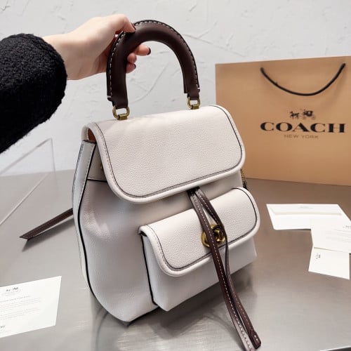 شنطه COACH