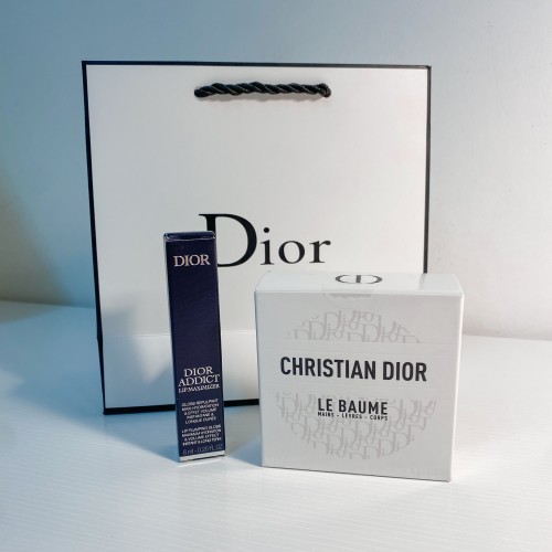 هدايا العيد. مرطب ديور. قلوس. ديور