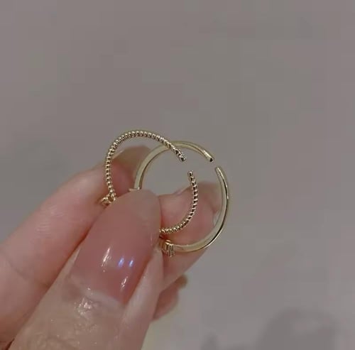 خاتم كوري ناعم بالزركون