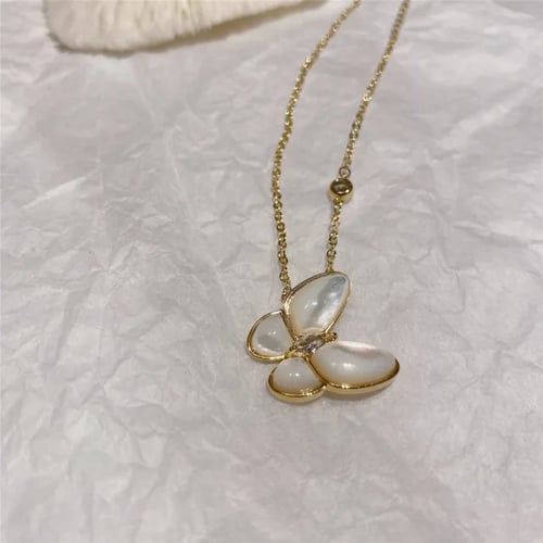 سلسال فراشة الأوبال 18k