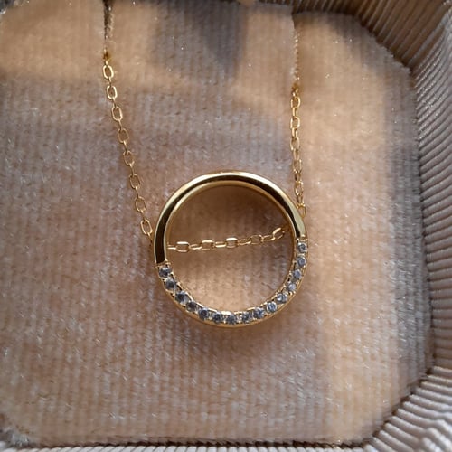 قلادة Circular zircon فضة 925