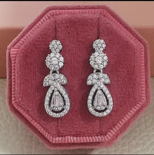 طقم مجوهرات من الفضه عيار 925 مرصع بفصوص الزيركونA...