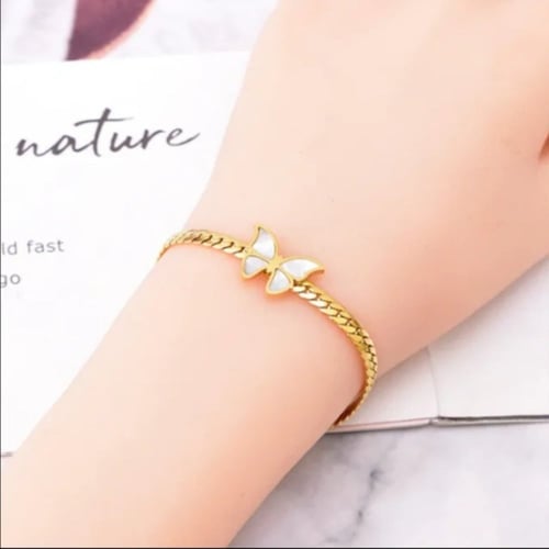 طقم الفراشة الجديد سلسال واسورة 18K