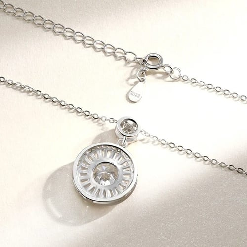 قلادة مستديرة الماس مويسانيتي 2 قيراط