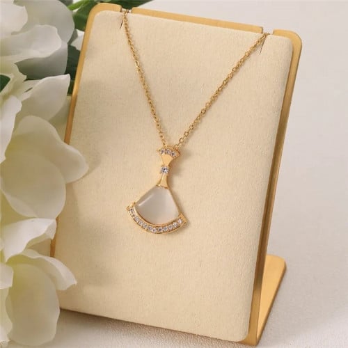 عقد ديفاز دريم بلوغاري 18K