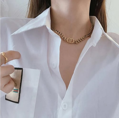 قلادة سيلين المشهورة 18K DD