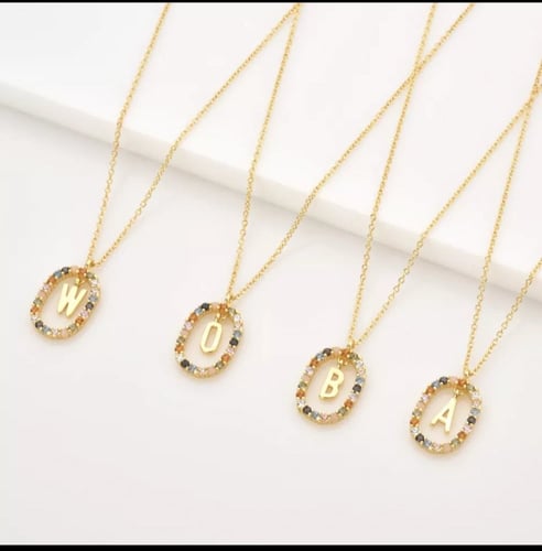 قلادة من الفضة الأسترليني 925 وفصوص الزيركون الملو...