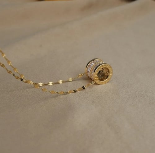 سلسال كلاسيكي فاخر تصميم بلوغري 18K