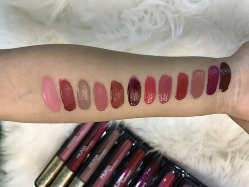 بوكس ارواج سائله مكونه من 12 روج نيود هدي بيوتي