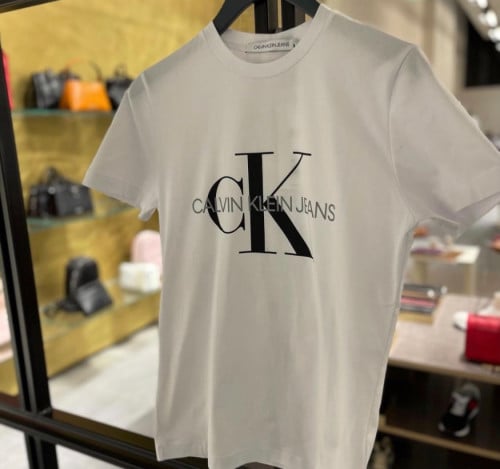 تيشيرت كالفن كلاين رجالي سمول