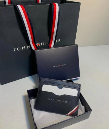 كارد هولدر تومي هيلفيقر كحلي