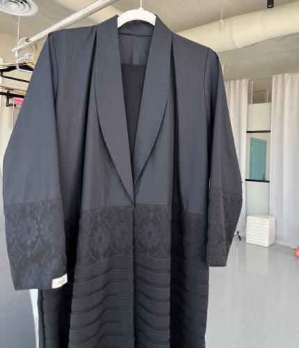 H7 - كتان اسود ودانتيل