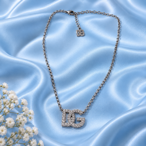 عقد: Gucci