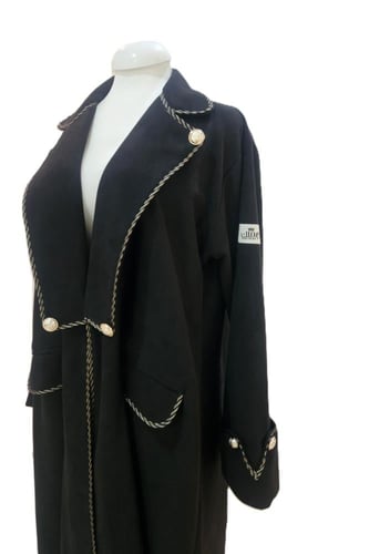 عبايه شامواه اسود محدد بقيطان