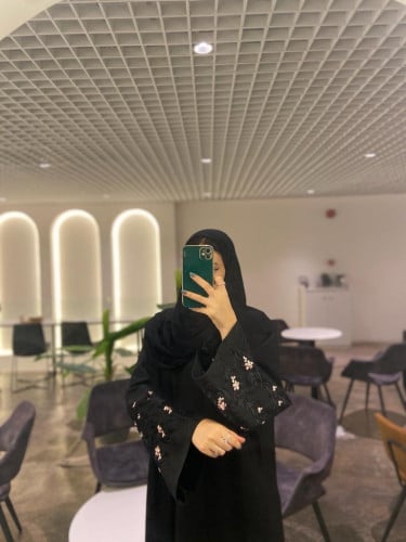 عبايه كريب