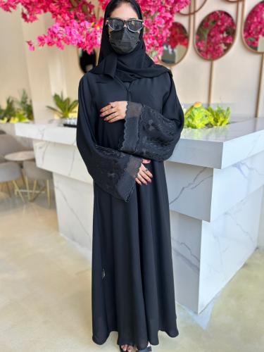 عبايه ربع كلوش