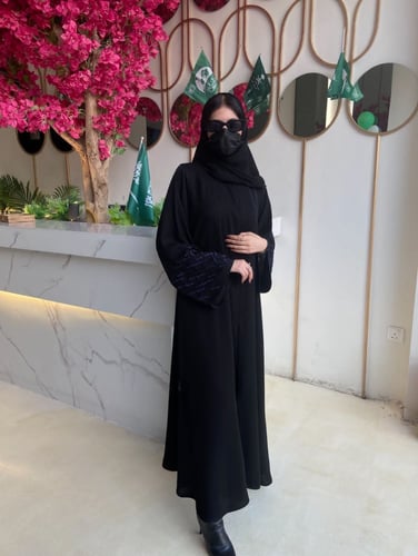 تطريز الكم كحلي رقمها 321