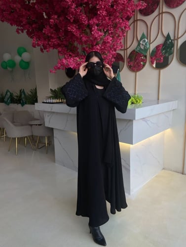 تطريز الكم كحلي رقمها 321