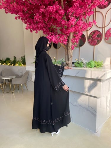 نص كلوش تطريز لون رمادي غامق