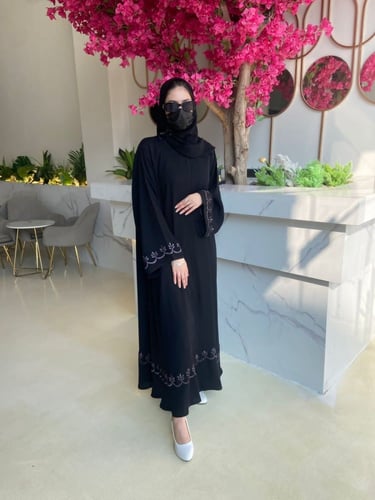 نص كلوش تطريز لون رمادي غامق