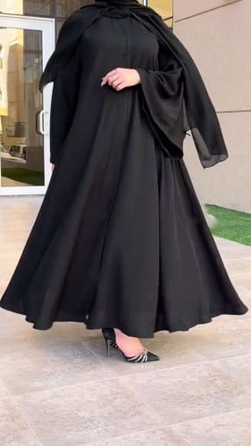 عبايه كلوش كويتي قماش انترنًت كوري السعر شامل الطر...