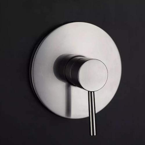 وجه خلاط شطاف مدور تيتانيوم استينجر / STINGER