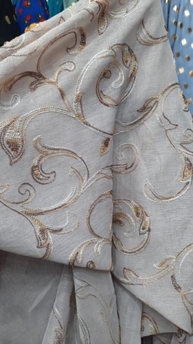 جلابية بتطريز