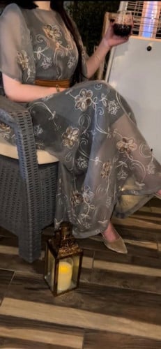 جلابية بتطريز