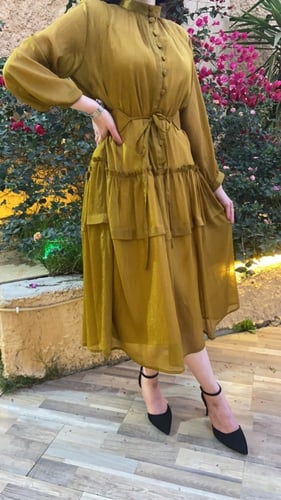 فستان من الشيفون الامع