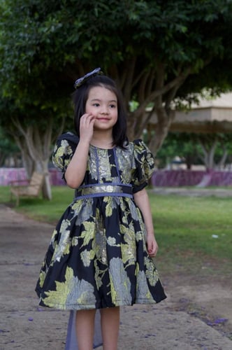 فستان أطفال من التفته المشجر بتصميم أنيق