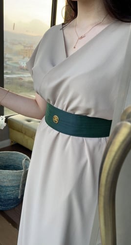 فستان لف نسائي أنيق مع حزام من التفتة باللون الأخض...