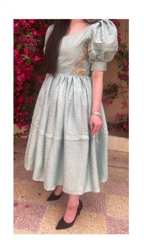 فستان منفوش