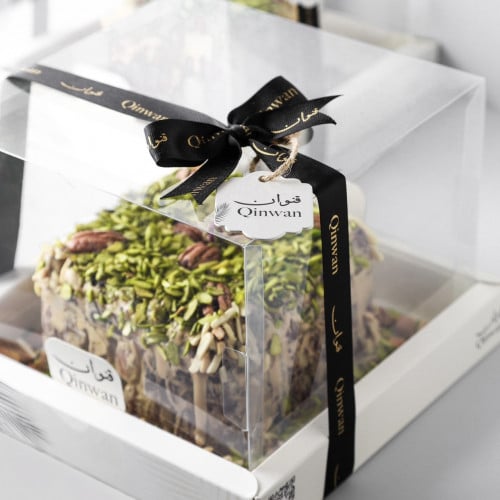 مكعب التمر بحشوة الطحينة والمكسرات حجم كبير