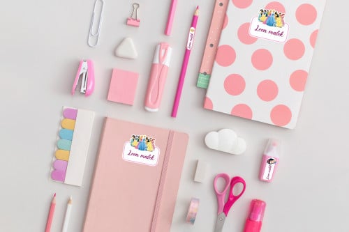 ملصق أسم حسب الطلب