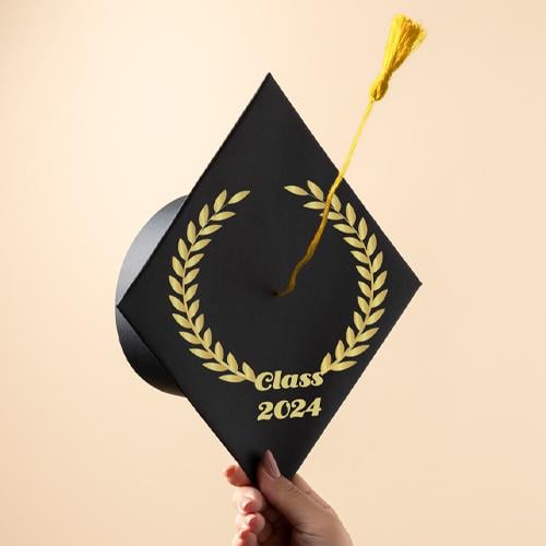قبعة تخرج Class 2024