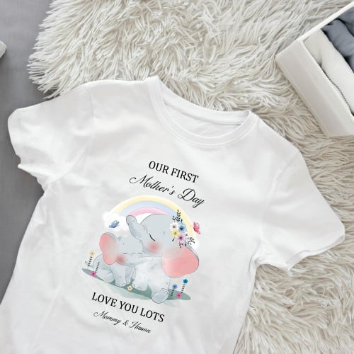عيد الأم الأول شكل فيلة (تيشيرت أو بودي سوت)