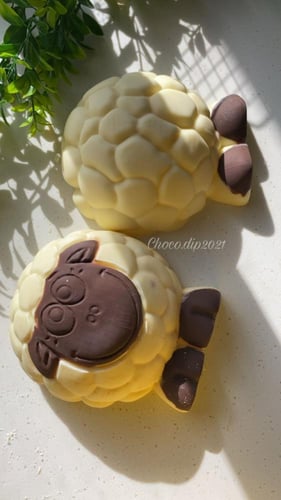 خاروف المفاجئات العملاق