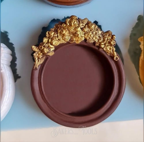 E132 برواز مورد دائري ٦ فتحات