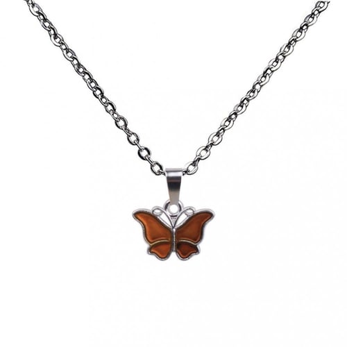 سلسال الفراشه يتغير لونه بدرجه حراره الجسم والمشاع...