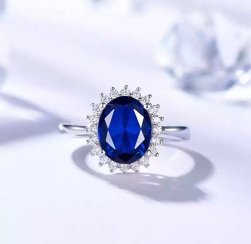 خاتم ديانا الازرق