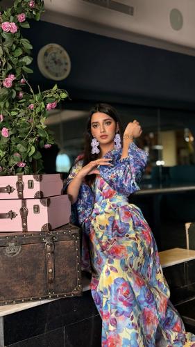 ثوب قطن Puff Sleeves