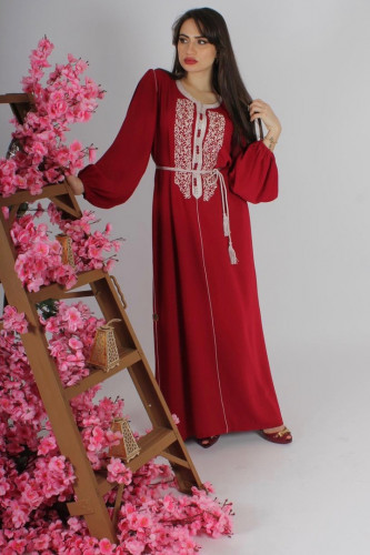 جلابة مغربية ( لايوجد فيها عيب)