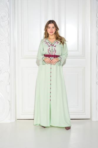 قفطان مغربي مطرز