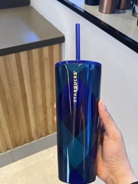 Tumbler with straw