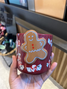 Gingerbread red mug
