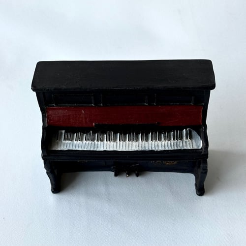 PIANO ANTIQUE