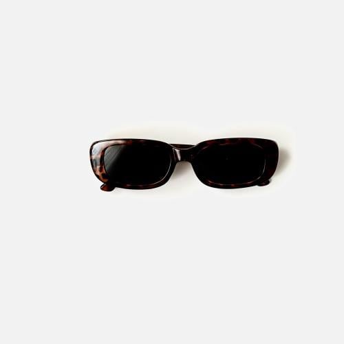 DAILY USED SUNGLASSES