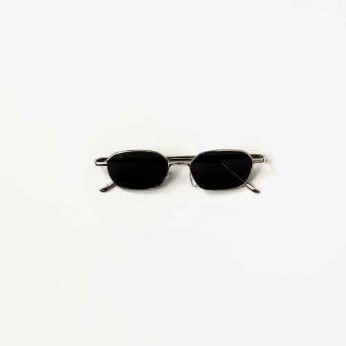 CLASSIC SUNGLASSES