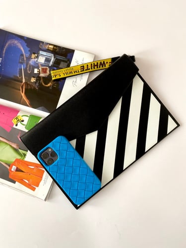 OFF-WHITE POUCH