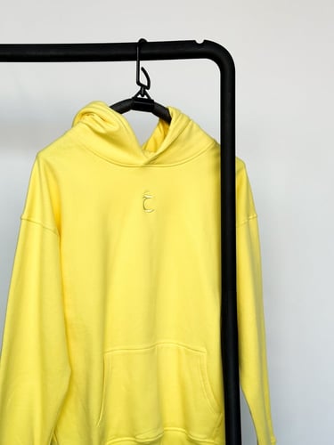 WOODY FLYING WITH SAUDI AIRLINE